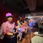 傷ついたダンサーが集まるバー キズキ - 