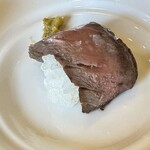 ウエムラ・ビヨンド - 白老牛ファームレストランセット（王様サーロイン角切り80gに変更）のミニ牛肉寿司