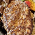 ウエムラ・ビヨンド - 白老牛ファームレストランセットのハンバーグ