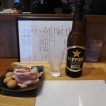 麺処 にぼし香 - 特製変更の皿とビール着