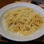 麺処 にぼし香 - 麺の下の醤油？誰と油ダレ