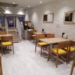 杉養蜂園 - 2Ｆのイートインスペース…私1人でしたw♪