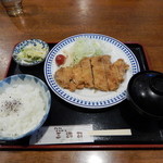 三遊司 - とんかつ定食(豚ロース)８５０円