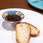 中華ダイニング 一途一心 - 2024.11 牛すじビーフシチュー仕立て（柱侯醤煮込み）バゲット添え