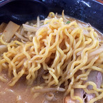 ラーメン工房 みそ伝 - 西山製麺の麺