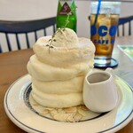 Cocoroar CAFE - メープルバターパンケーキのレギュラー750円。