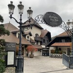 L'AUBERGE DU PERE BISE - 