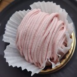 フランス菓子 オペラ座 - 苺のモンブラン660円
