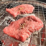 炭火焼肉 ホルモン にく式 - 