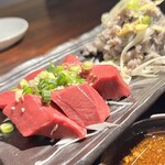 炭火焼肉 ホルモン にく式 - 