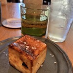 BATIDA - デザート:バスクチーズケーキ
      →濃厚な味で満腹になります。