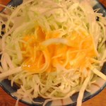 やき鳥三太郎 - 千切りキャベツ
