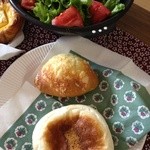 ベッカライマーロー - プチカレーパン、ツナのパン