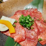 焼肉ホルモン酒場 陽真 - ねぎ牛タン