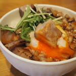 ラーメン ニューヨーク ニューヨーク - ローストポーク丼