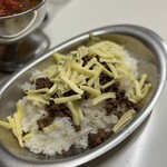 かれーの店 うどん  - 黄昏のユーラシア、チーズ、スパイシーひき肉、トマトトッピング