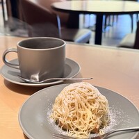 ブッフェアンドカフェ スロープサイドダイナー ザクロ - 