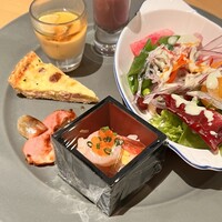ブッフェアンドカフェ スロープサイドダイナー ザクロ - 