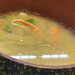 割烹 一の矢 - 定食のみそ汁はちゃんとしたかに汁だった