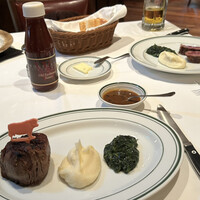 ウルフギャング・ステーキハウス 丸の内店 - 