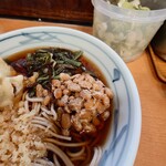 加賀 - 大粒"納豆"を採用。