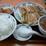 Hidakaya - W餃子定食