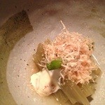 蕗のふくませ煮　2014年4月コースの箸休め