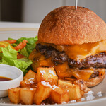 BRISKSTAND - 料理写真:ダブルチーズバーガー2