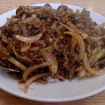 三福源 - 牛肉の黒胡椒炒めかけご飯