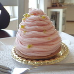 さくらモンブラン（320円）