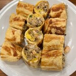 博愛 - 春巻き　あつあつで具材がわんさかなんだな