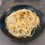 サカエミナミサカバ - しらすとカラスミのパスタ