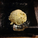 オモニの家 - バニラアイスクリーム