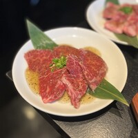 老舗精肉店直送 千種焼肉 飛騨牛の奴隷 千種店 - 