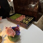 銀座 レカン - 宝石箱　これは、往時のスタイルを踏襲