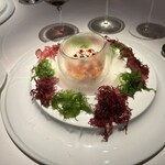 銀座 レカン - 北海道から届く　毛蟹のエフィロッシュ　ビーツのムース