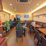 味の初 - 店内