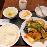 味の初 - 日替わり¥800
豚肉とナス辛味炒め