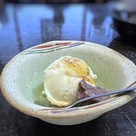 旬や みなくち - ＊デザートは粒餡添えのアイス。