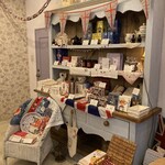 タイニー トリア アフタヌーンティー＆カフェ - 