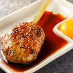 地鶏焼鳥 阿波尾 - 大人気の店仕込「つくね」黄味といっしょにどうぞ