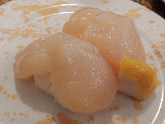 廻鲜寿司锦 - ホタテ贝柱(310円税别)