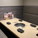 精肉卸問屋直営焼肉店 牛次郎 - 