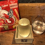 麹町いづみや しろ - カルビーかっぱえびせん ・甲子 RAIKO 純米吟醸生酒