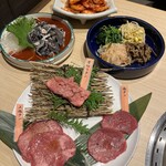 精肉卸問屋直営焼肉店 牛次郎 福島駅前店 - 見てるだけで幸せな子たち〜♡