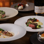 TOKYO Whisky Library - 