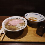 NIBOSHI MANIA - プレミアム・アゴニボプレッソ着丼