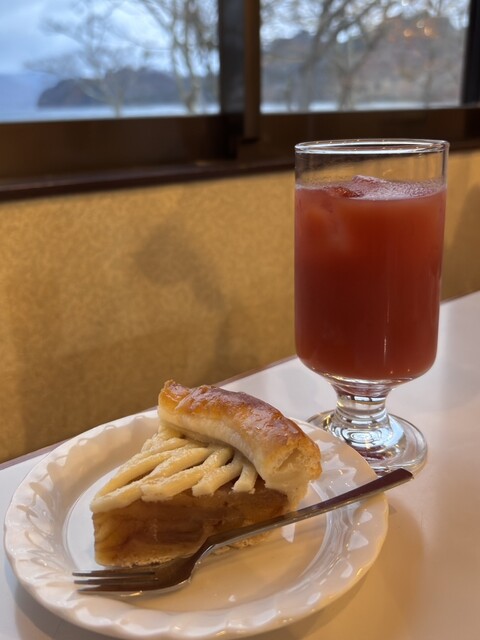 喫茶 憩い &ndash; 十和田湖畔の落ち着いた喫茶店