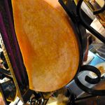 バール ブリオ - ラクレット(左の電熱線で溶かして、下の皿にある具材にチーズを絡めるって寸法)