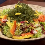 琉球酒場 げん - 「海ぶどうサラダ」